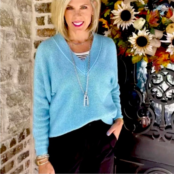 NWT | Cabi 4282 Frosty Pullover - Picture 3 of 6